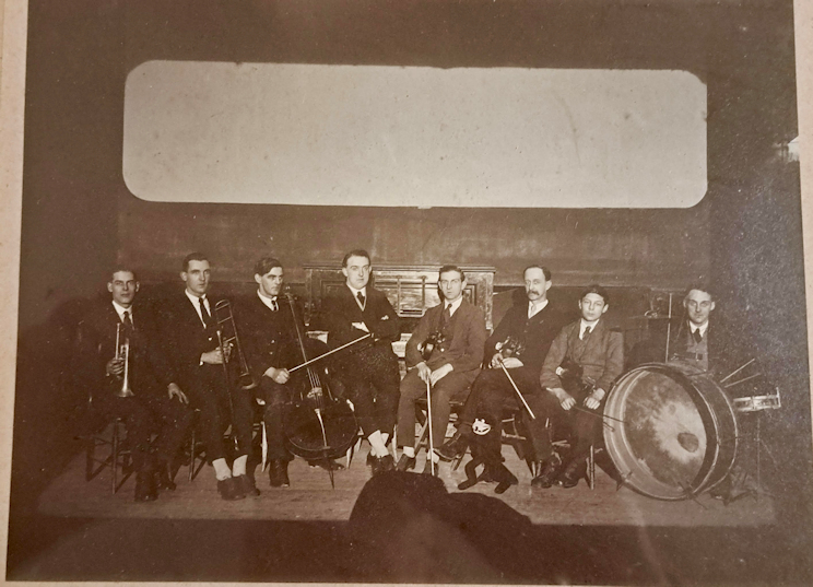 Majestic Cinema Orchestra